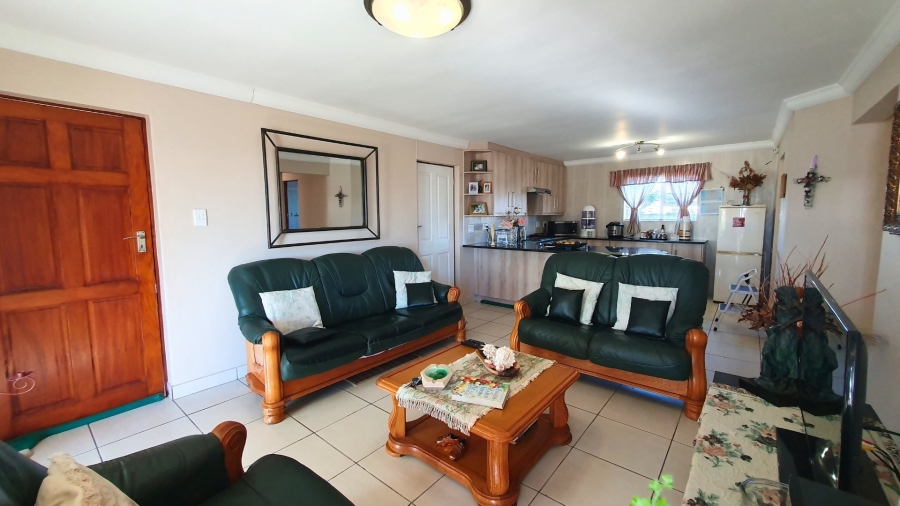3 Bedroom Property for Sale in Heiderand Western Cape